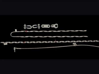 Aká je povrchová úprava káblových úchytov ADSS 100M?